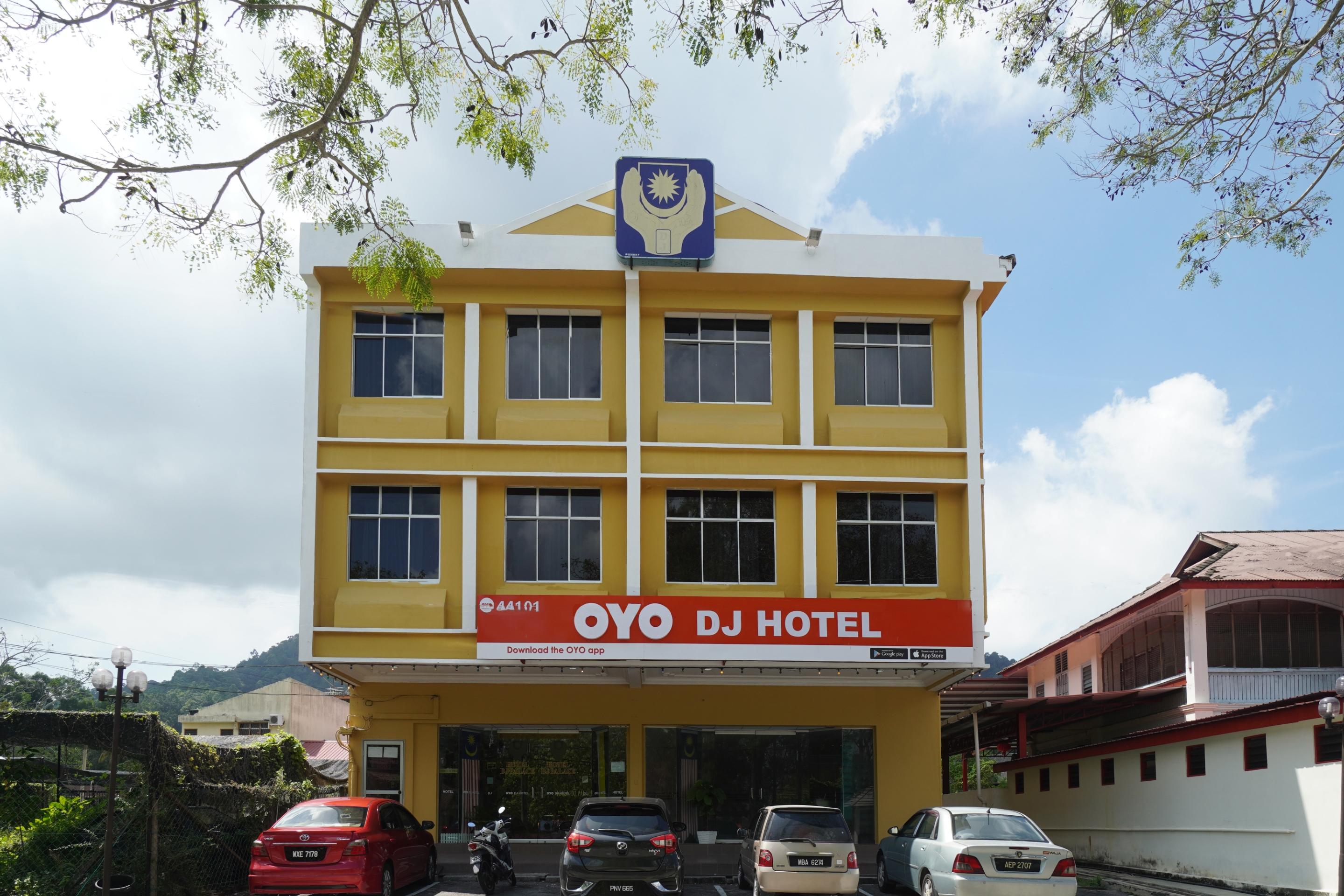 Oyo-44101Dj皇宫酒店 卢穆特 外观 照片